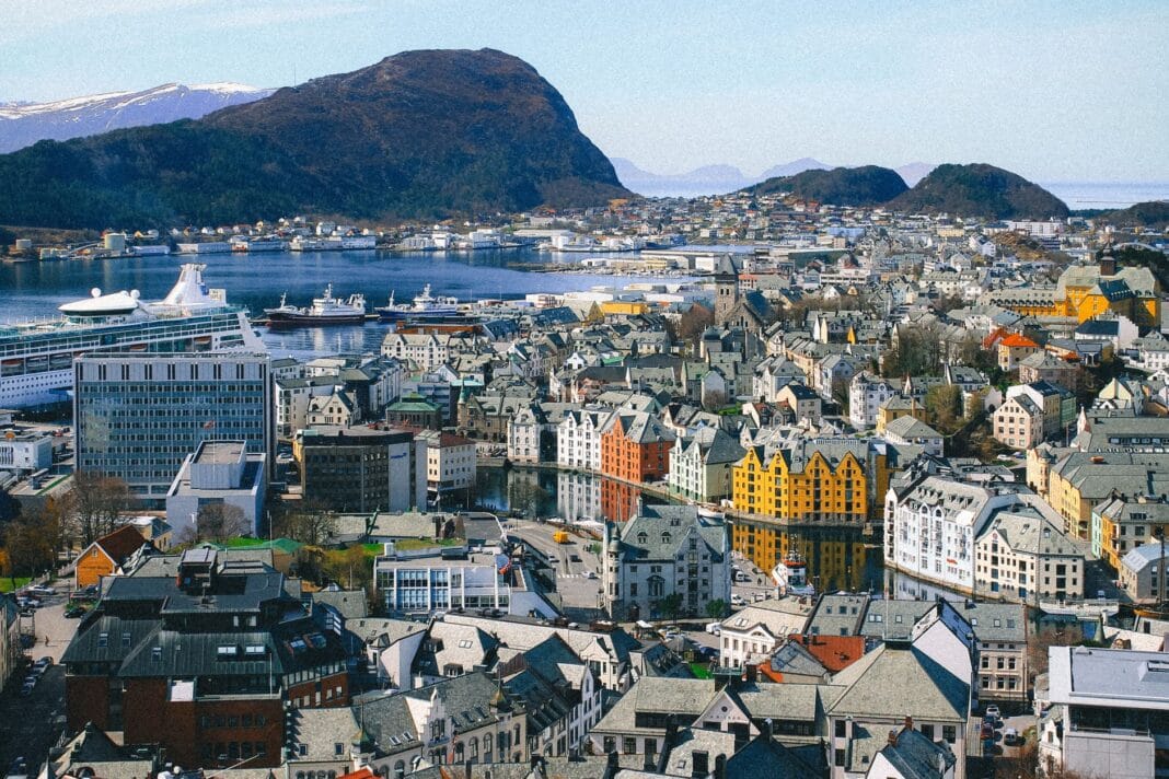 Alesund i Droga Trolli w 3 dni: gotowa trasa samochodowa z mapą i noclegami